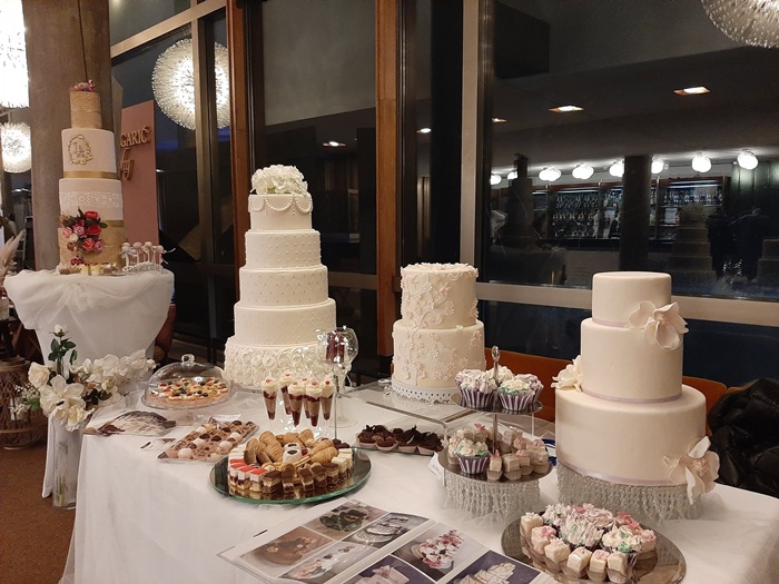 prezentacijske torte od stiropora na sajmu